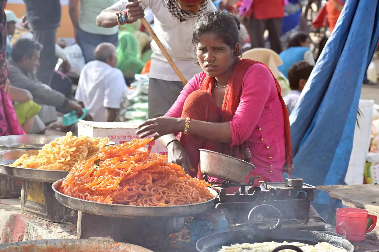 10 comidas de rua indianas populares que você deve experimentar
